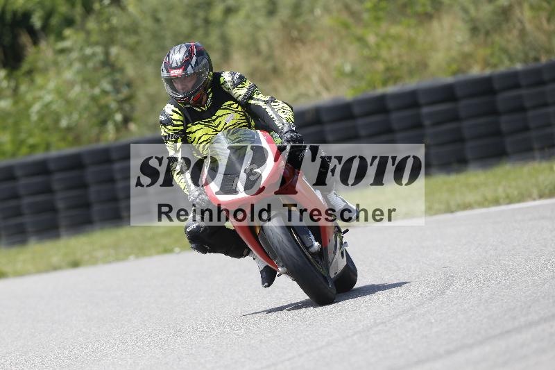 /27 12.06.2025 Ducati Schweiz Trackday Warmup  ADR/blau-bleu/13